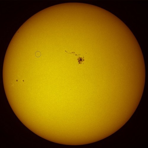 sun chinese space station.jpg